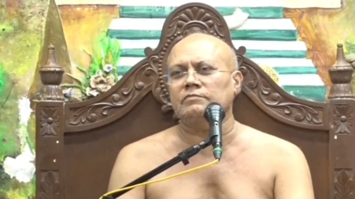 मुनि श्री प्रज्ञा सागर महाराज का संदेश: बेटियों को बनाएं सशक्त, लव जिहाद से सावधान और राष्ट्र विरोधी ताकतों के बहिष्कार करने की अपील  