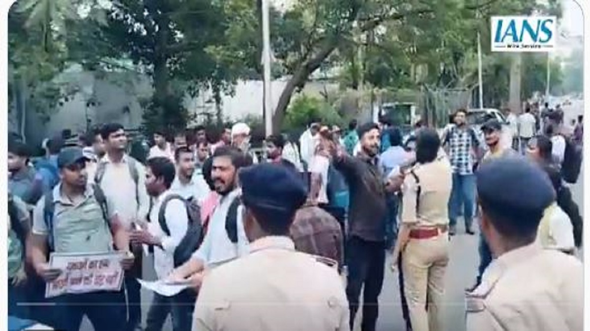 BPSC Candidates Tre 3 : नौकरी की जगह बिहार सरकार दे रहीं युवाओं को ‘लाठियां’, कांग्रेस ने किया सवाल?