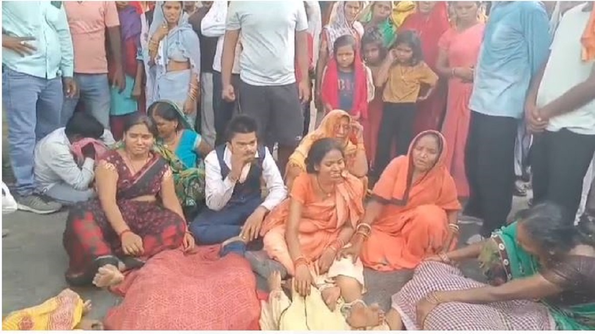 Sasaram Road Accident : सड़क दुर्घटना में एक ही परिवार के चार लोगों की मौत, उजड़ गया पूरा परिवार, मची चीख-पुकार