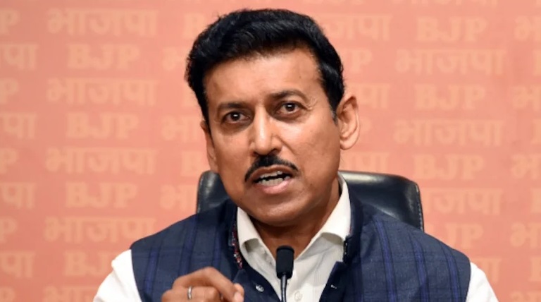 Rajasthan Politics: राहुल गांधी पर बरसे राज्यवर्धन सिंह राठौड़ कहा, सत्ता के लिए देश का नुकसान कर रहे हैं
