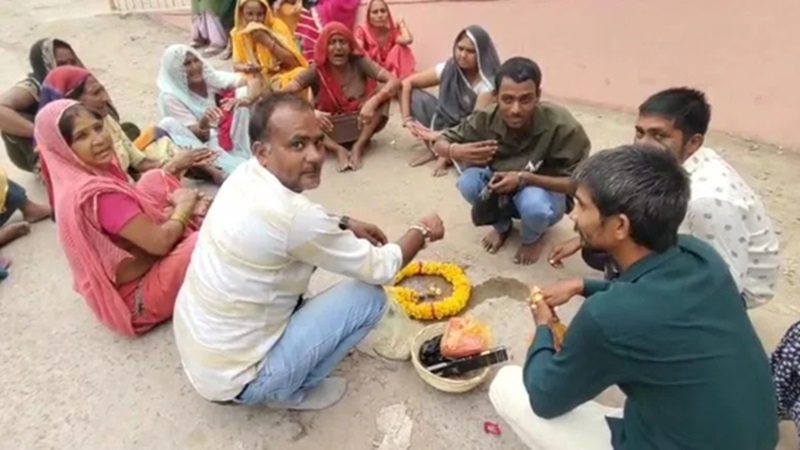 Rajasthan News: ढोल-नगाड़ों के साथ अस्पताल में मृतक की ‘आत्मा’ लेने पहुंचे परिजन, 6 माह पहले हो चुकी है मौत