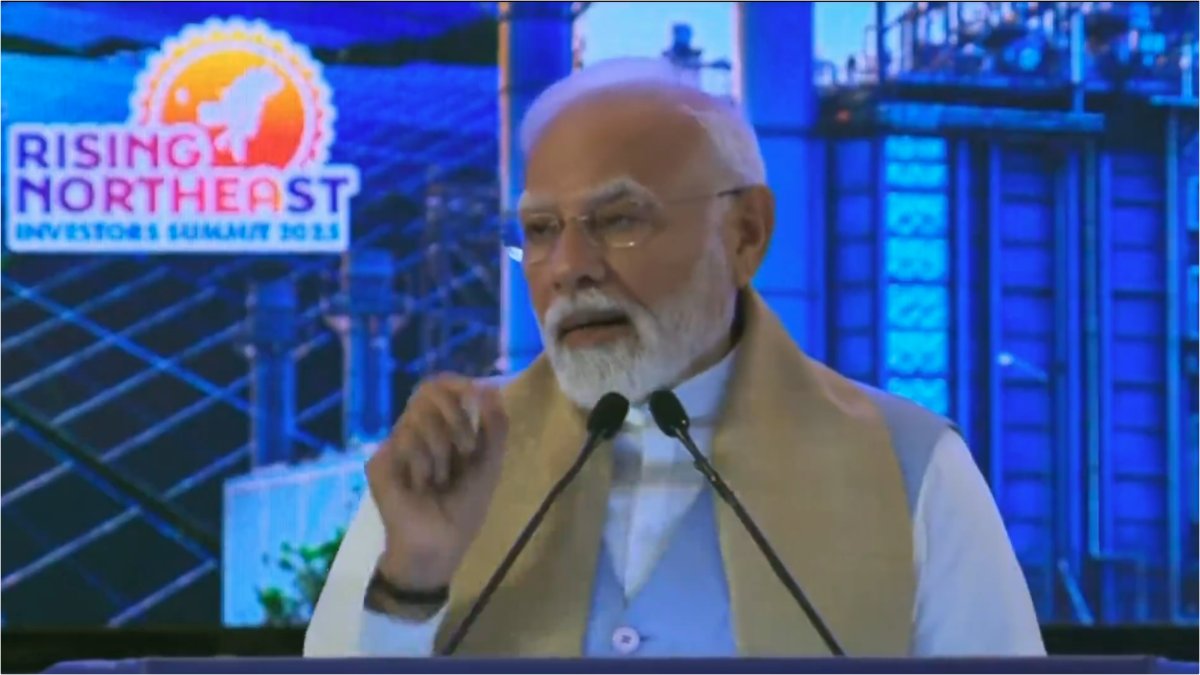 PM Modi Speech: राइजिंग नॉर्थ ईस्ट इन्वेस्टर्स समिट में PM मोदी बोले- पूर्व हमारे लिए सिर्फ दिशा नहीं, हमारी बड़ी ताकत