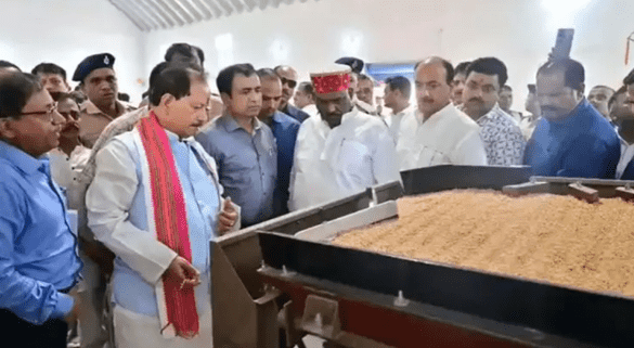 Bihar News: डीप्टी सीएम विजय कुमार सिन्हा ने 500 मीट्रिक टन बीज प्रसंस्करण इकाई का किया उद्घाटन