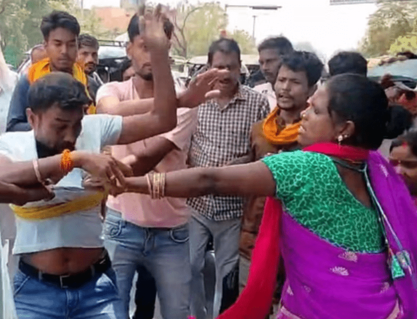 Bihar News: अजब-गजब मामला! बेटे की शादी तय करने के दौरान समधी से हुआ प्यार