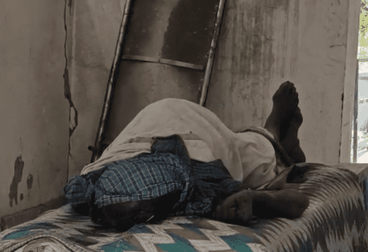 Bihar News: कैमूर में संदेहास्पद स्थिति में वृद्ध का शव हुआ बरामद, परिजनों ने ईंट पत्थर से कूचकर हत्या की जताई आशंका