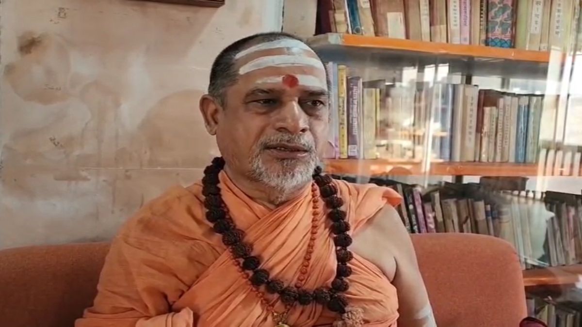 सेना की कार्रवाई पर शंकराचार्य सदानंद का बड़ा बयान: बोले- पाकिस्तान आंतकियों को सौंप देता तो ये स्थिति न आती