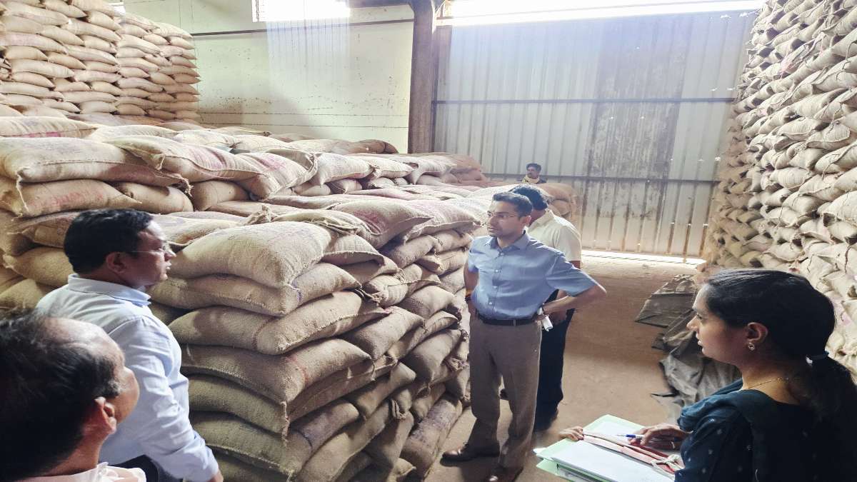 वेयर हाउस मैनेजर को कलेक्टर ने थमाया नोटिसः गेहूं खरीदी में गड़बड़ी और 207 क्विंटल स्टॉक मिला कम