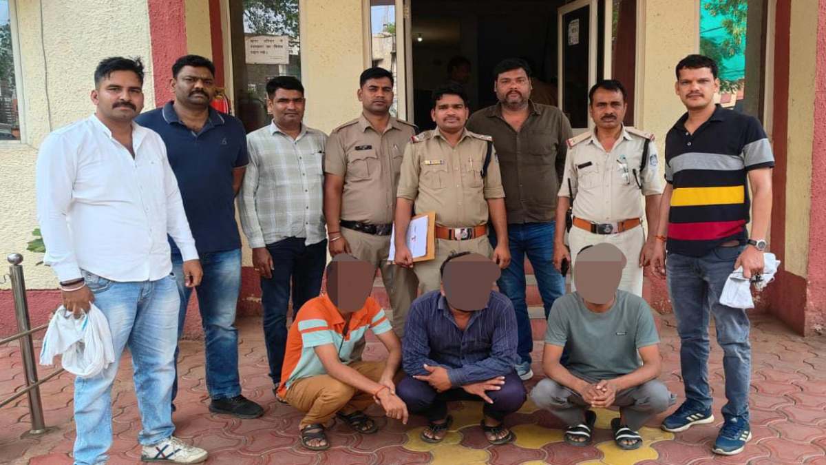 IPL मैच पर सट्टा खिलाने वालों पर शिकंजा: पुलिस ने 4 सटोरियों को दबोचा, लाखों का मिला हिसाब-किताब