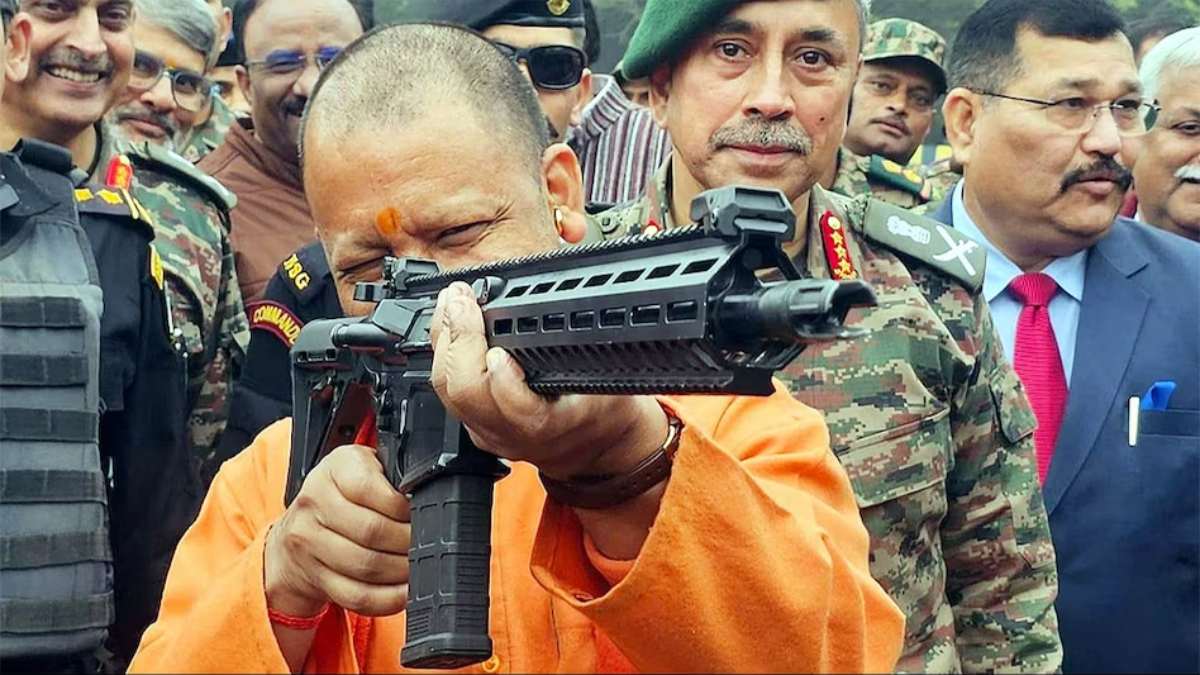 योगी के राज में-अपराधी अस्पताल में, यूपी में धांय-धांय, लंगड़ा रहे अपराधी