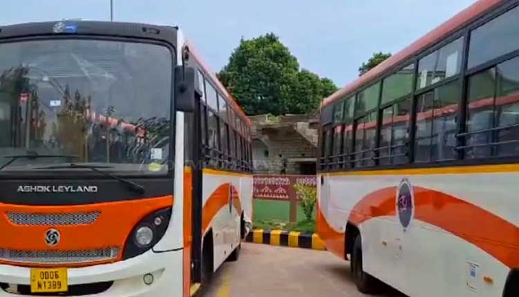 ओडिशा ने शुरू की मुख्यमंत्री बस सेवा, जानें किसे मिलेगी यात्रा पर 50% छूट