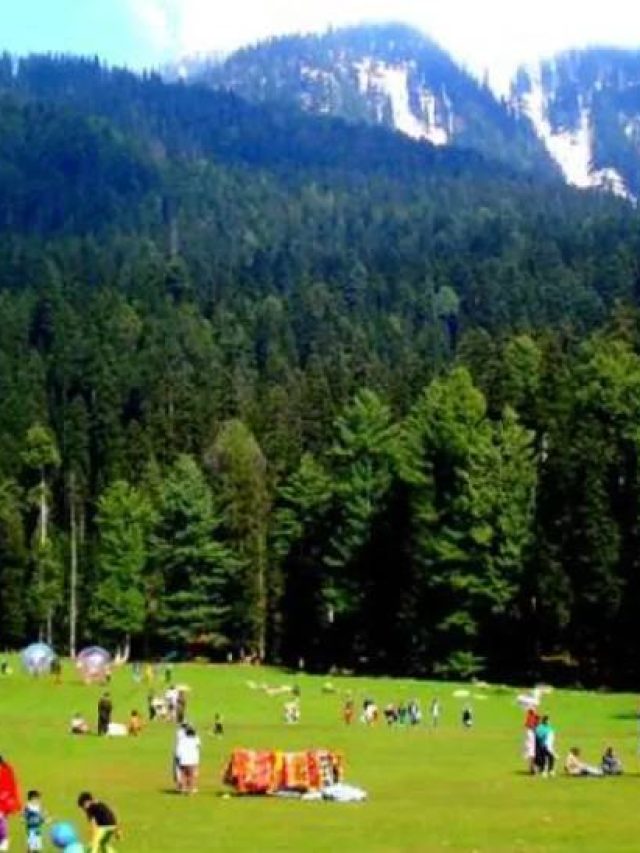 Pahalgam Attack: कश्मीर में 87 में से 50 टूरिस्ट स्पॉट हुए बंद