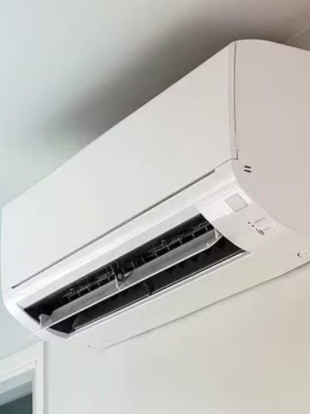 AC चलाते वक्त पंखा चलाएं या बंद करें?