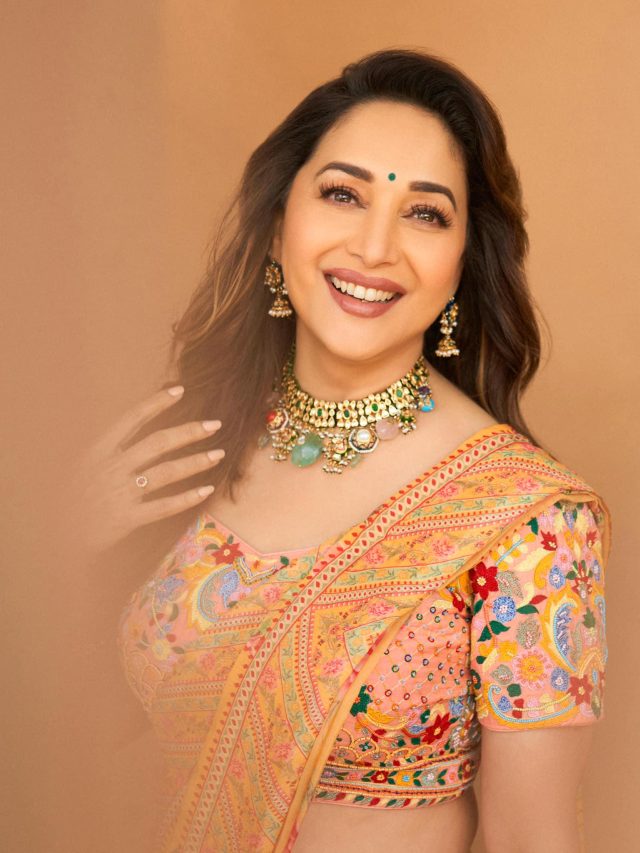 58 साल की हुईं Madhuri Dixit, फ्लॉप फिल्मों के बाद कैसे रातोंरात बनी स्टार…