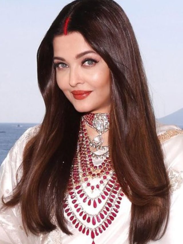 Cannes में ऐश्वर्या का लुक सबसे हटके, लाल रंग के नेकलेस की खासियत जान रह जाएंगे दंग