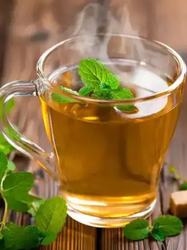 Health Tips: कोविड की वापसी, इम्यूनिटी बढ़ाने के लिए पिएं ये काढ़ा