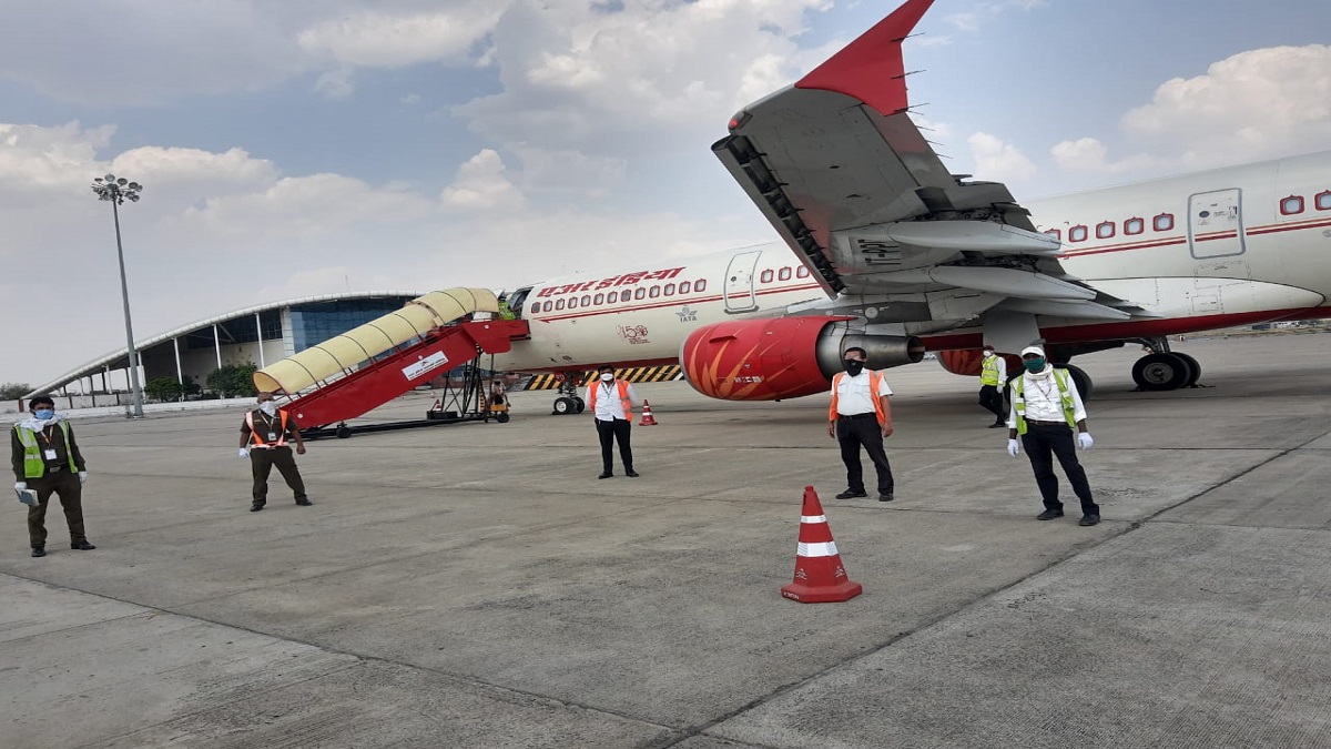 Patna Airport : पटना एयरपोर्ट से स्पाइस जेट ने नई उड़ानें की शुरू, कई फ्लाइट हुई रद्द