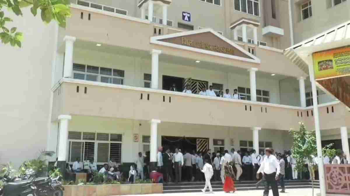 मदरसे से लौटी 8 साल की बच्ची से दुष्कर्म, 68 साल के हजरत अली को आजीवन कारावास की सजा, कोर्ट ने कहा- जिसे दादा पुकारती थी उसने…