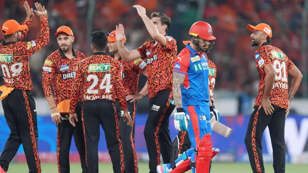 SRH vs DC IPL 2025 : दिल्ली ने हैदराबाद को 134 रन का दिया टारगेट, पैट कमिंस ने झटके 3 विकेट