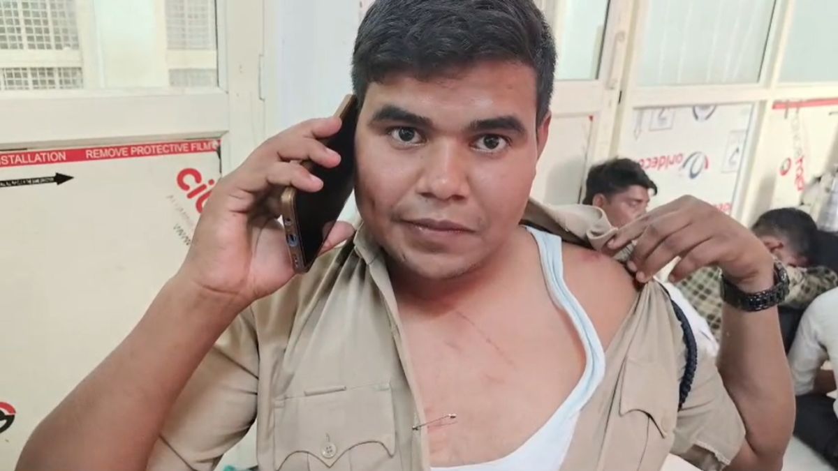 कार को रॉन्ग साइड में लाने पर टोकना पड़ा भारीः आरक्षक की कर दी पिटाई, वर्दी भी फाड़ी, महिला सहित तीन पर FIR