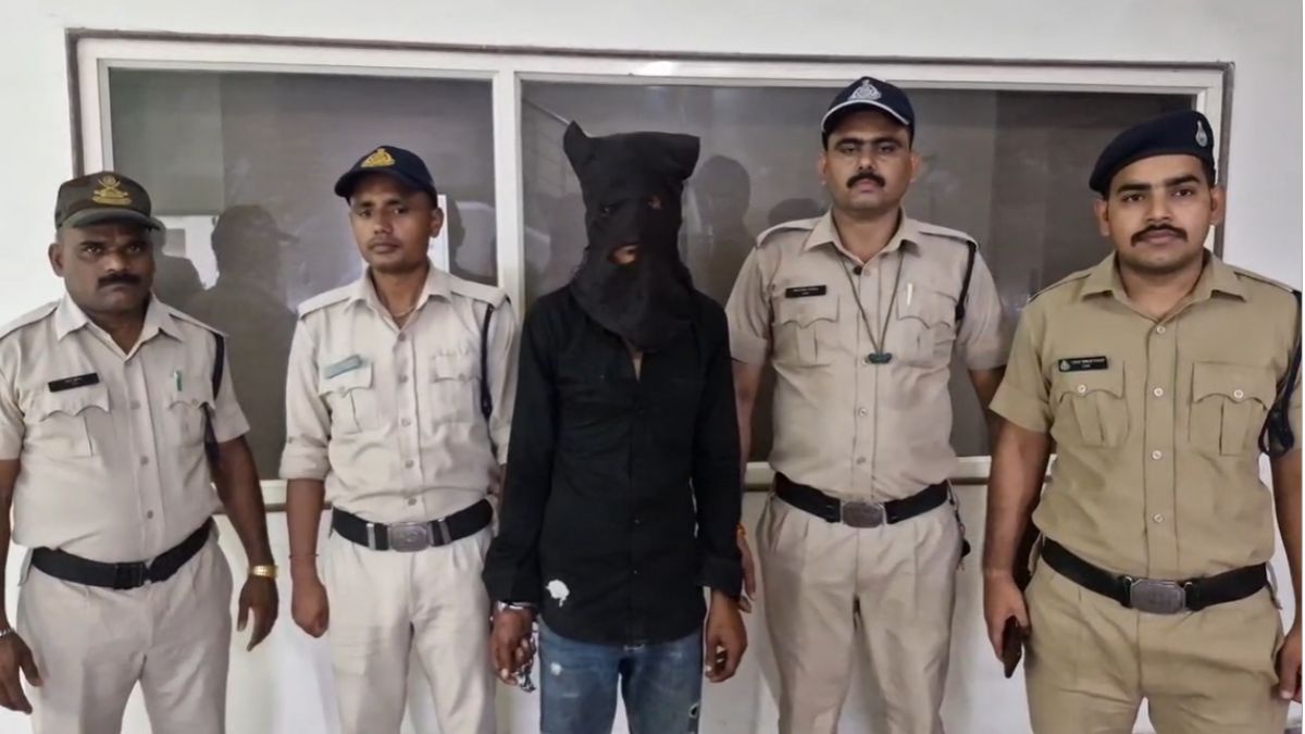 कलयुगी बेटे ने ममेरे भाई के साथ मां को उतारा मौत के घाटः शव कुएं में फेका, वजह ये थी, आरोपी गिरफ्तार