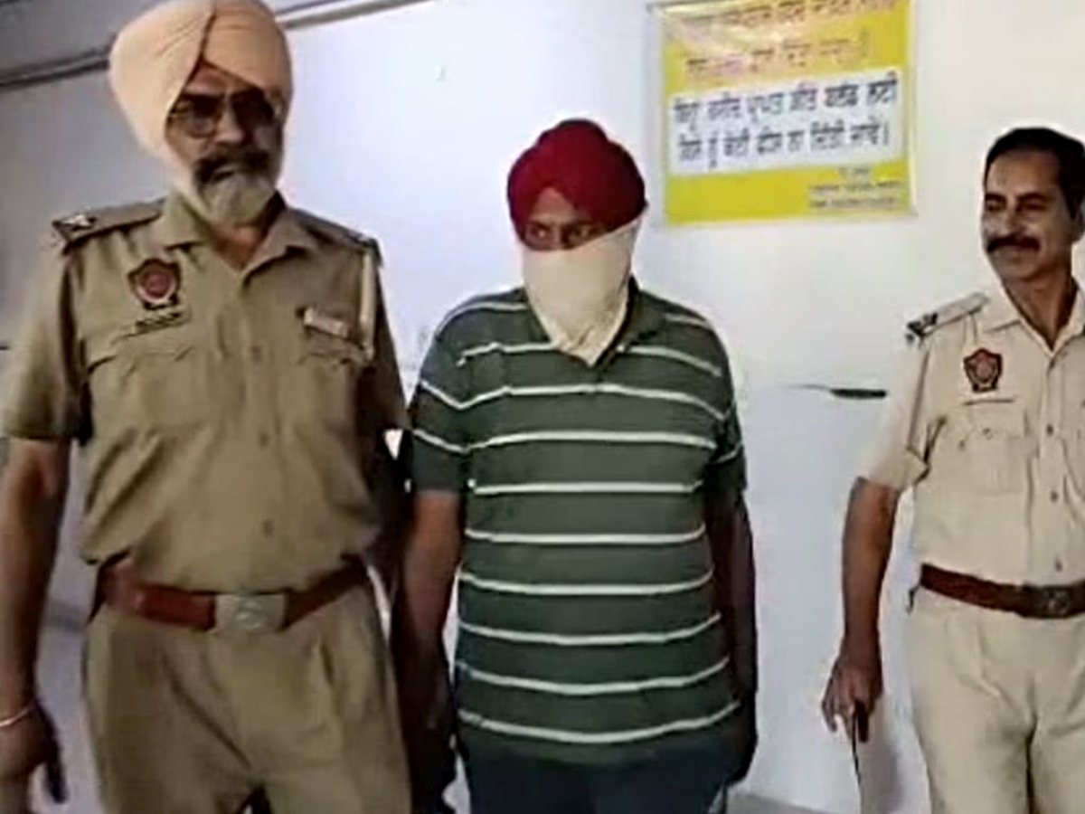 इधर पंजाब पुलिस नशे के खिलाफ अभियान चला रही, उधर ASI नशा सप्लाई में लिप्त…