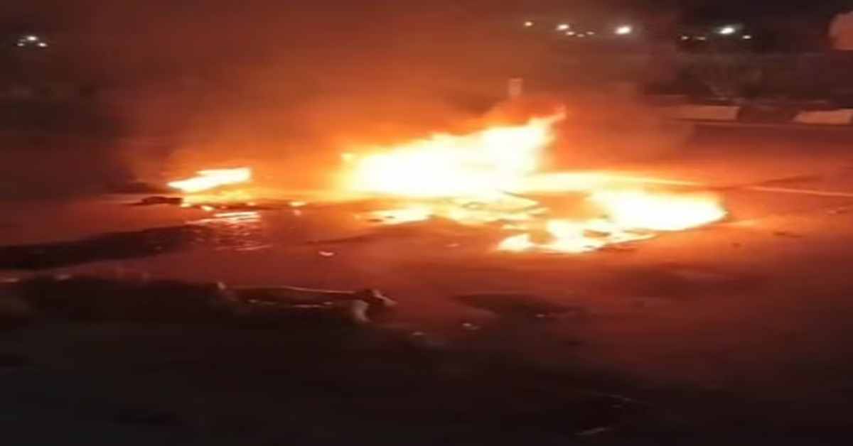 हाइवे पर मौत का कोहरामः पीछे से कंटेनर में जा भिड़ी बाइक, 3 की थमी सांसें, 1 लड़ रहा जिंदगी की जंग