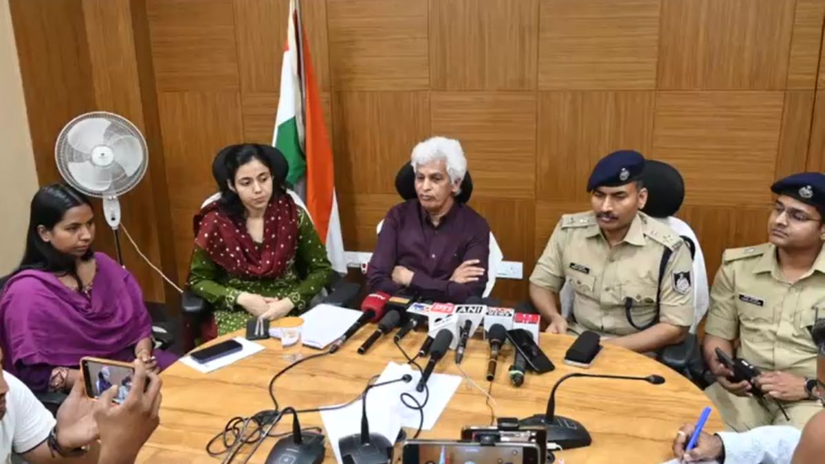 India-Pakistan War: सीमा पर बढ़ते तनाव के बीच राष्ट्रीय नागरिक सुरक्षा प्लान, जबलपुर में आपात स्थिति के लिए हेल्पलाइन नंबर 0761-2623925 जारी