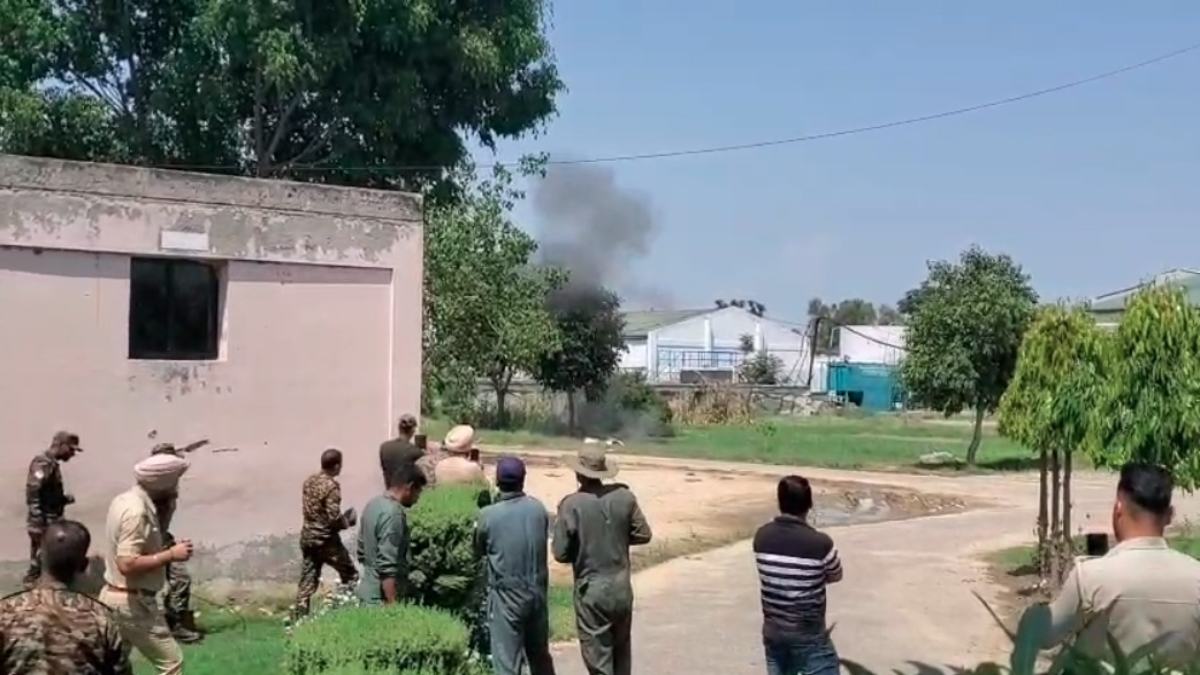 आदमपुर के पास गांव में मिला मिसाइल, दहशत में आए लोग, मौके पर पहुंची सेना…