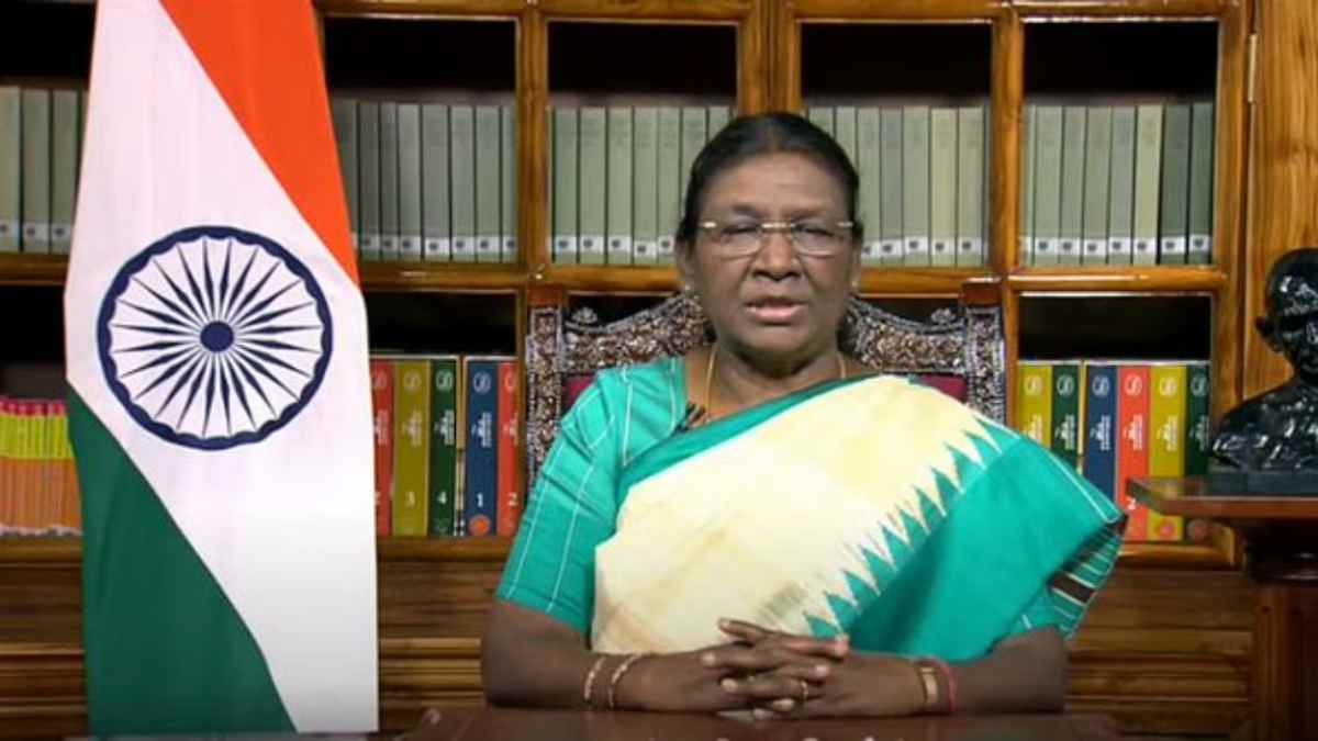 छत्तीसगढ़ में भीषण सड़क हादसा : कई लोगों की मौत पर राष्ट्रपति मुर्मू ने जताया शोक, घायलों के शीघ्र स्वस्थ होने की कामना की