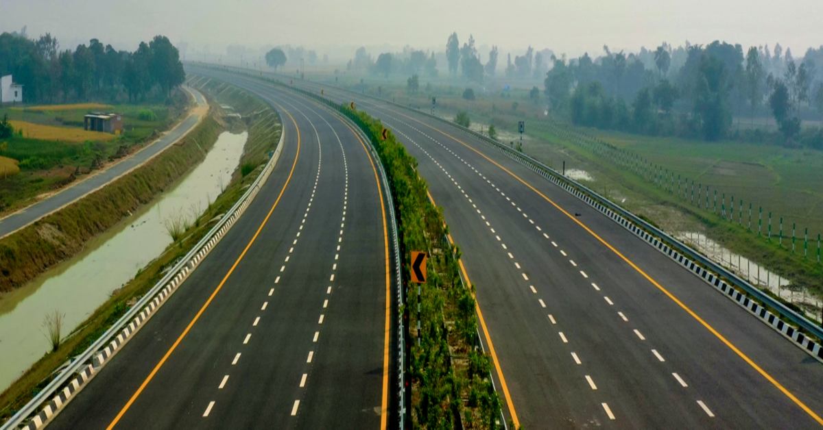 उत्तर प्रदेश बनेगा ‘उत्तम प्रदेश’, पूर्वांचल और बुंदेलखंड एक्सप्रेसवे पर बनेंगे 12 ई-वे हब, यात्रियों को मिलेगी सुविधा
