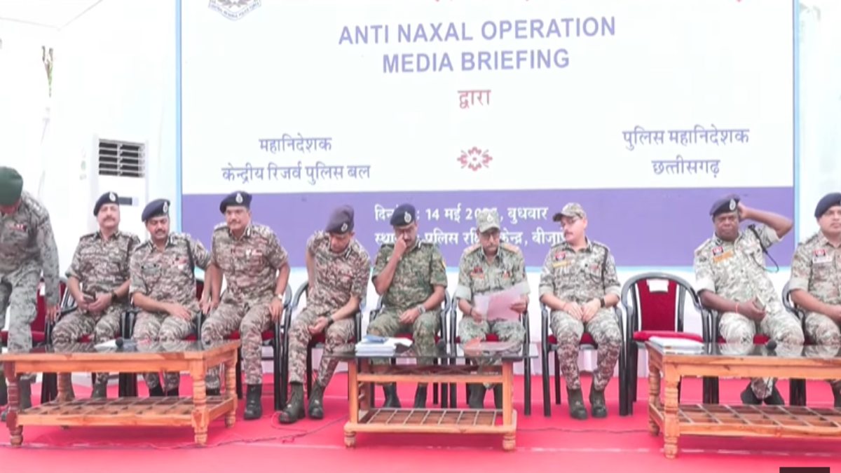छत्तीसगढ़ में इस साल अब तक 174 नक्सली ढेर: माओवादियों के अभेद्य गढ़ ‘कर्रेगुट्टा’ में सुरक्षाबलों का कब्जा, CRPF DG जीपी सिंह और CG DGP अरुण देव ने दी नक्सल ऑपरेशन की जानकारी