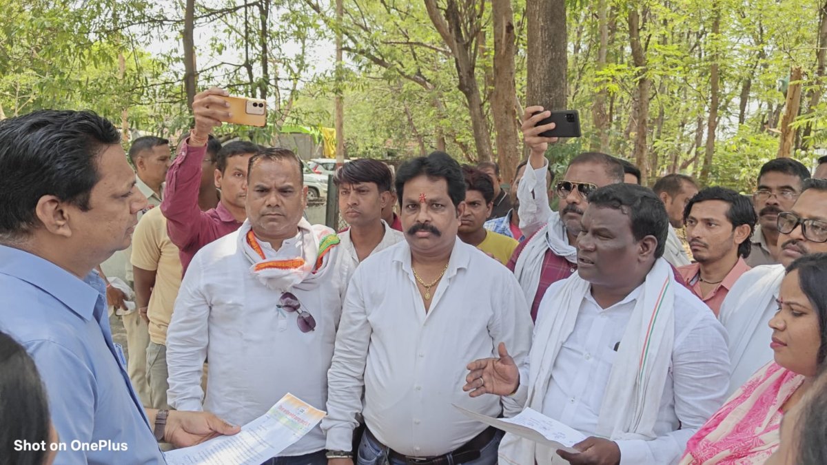 औद्योगिक हादसों और बढ़ते पर्यावरण प्रदूषण पर कांग्रेस का हल्ला बोल, कलेक्टर के नाम ज्ञापन सौंपकर की कार्रवाई की मांग