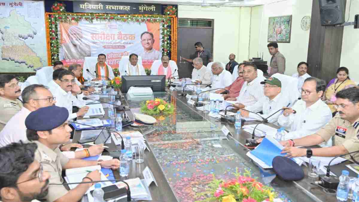 सुशासन तिहार : एक्शन में CM साय, कलेक्टर को लगाई फटकार, DEO और ईई को निलंबित करने के दिए निर्देश
