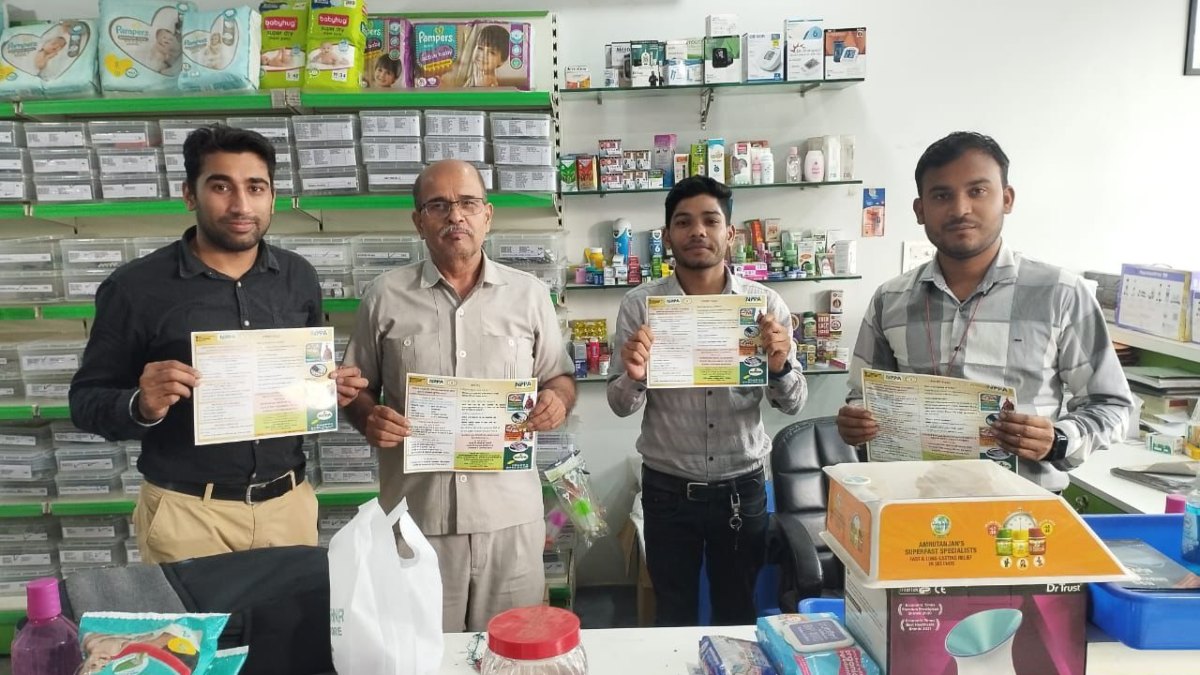 छत्तीसगढ़ : 331 मेडिकल स्टोर में छापेमारी, 21 दुकानों में निर्धारित मूल्य से ज्यादा दामों पर बेची जा रही थी दवाइयां