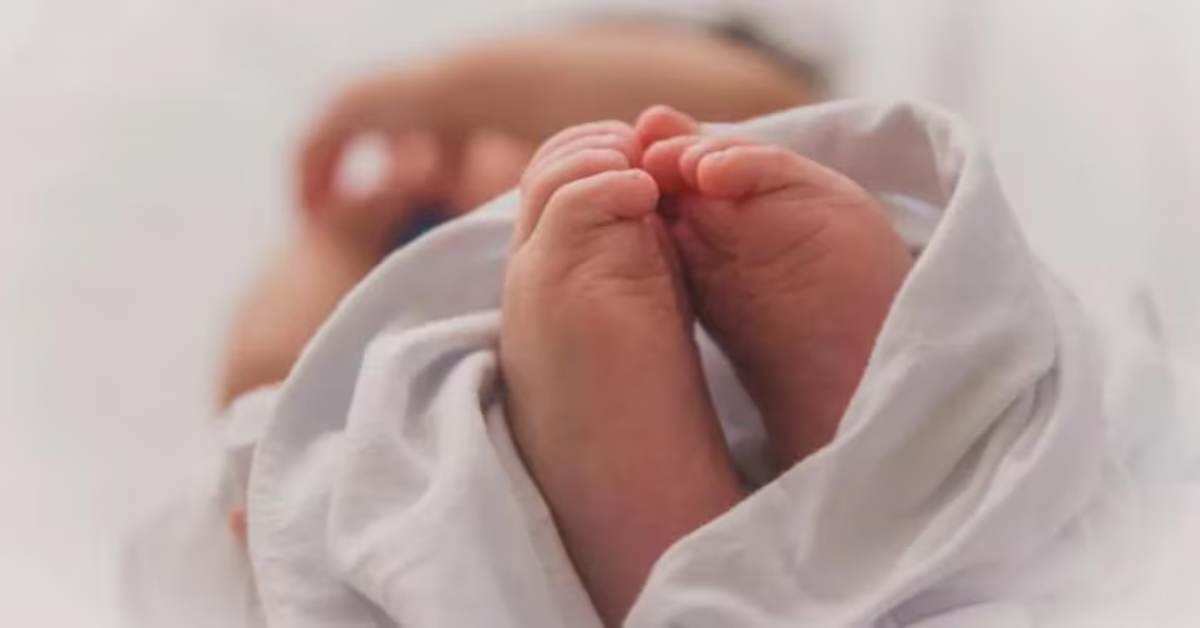 ‘मां क्या कुसूर था मेरा!’, 4 दिन की बच्ची को गड्ढे में छोड़ गए परिजन, फिर मजदूरों ने जो देखा रह गए दंग…