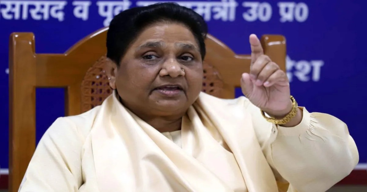 ‘कुछ जातिवादी सोच से ग्रसित लोग मूर्ति स्थापना का विरोध कर रहे’… आखिर किसकी प्रतिमा लगाने पर अड़ी हैं मायावती?