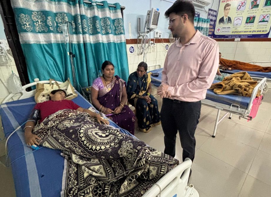 कुदरत का कहर: आकाशीय बिजली गिरने से एक युवक की मौत, एक बच्चे समेत 8 घायल