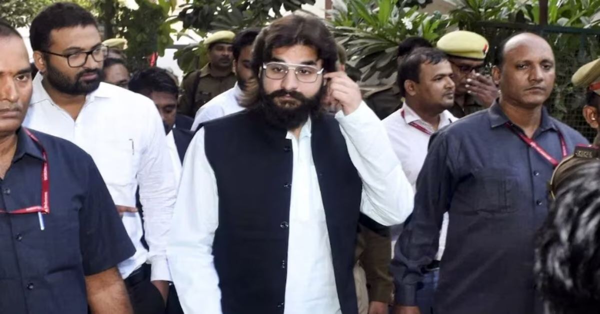कानून के फेर में फंस गए नेता जी… विधायक अब्बास अंसारी को कोर्ट ने ठहराया दोषी, जेल हुई तो जाएगी विधायकी! जानिए पूरा मामला…