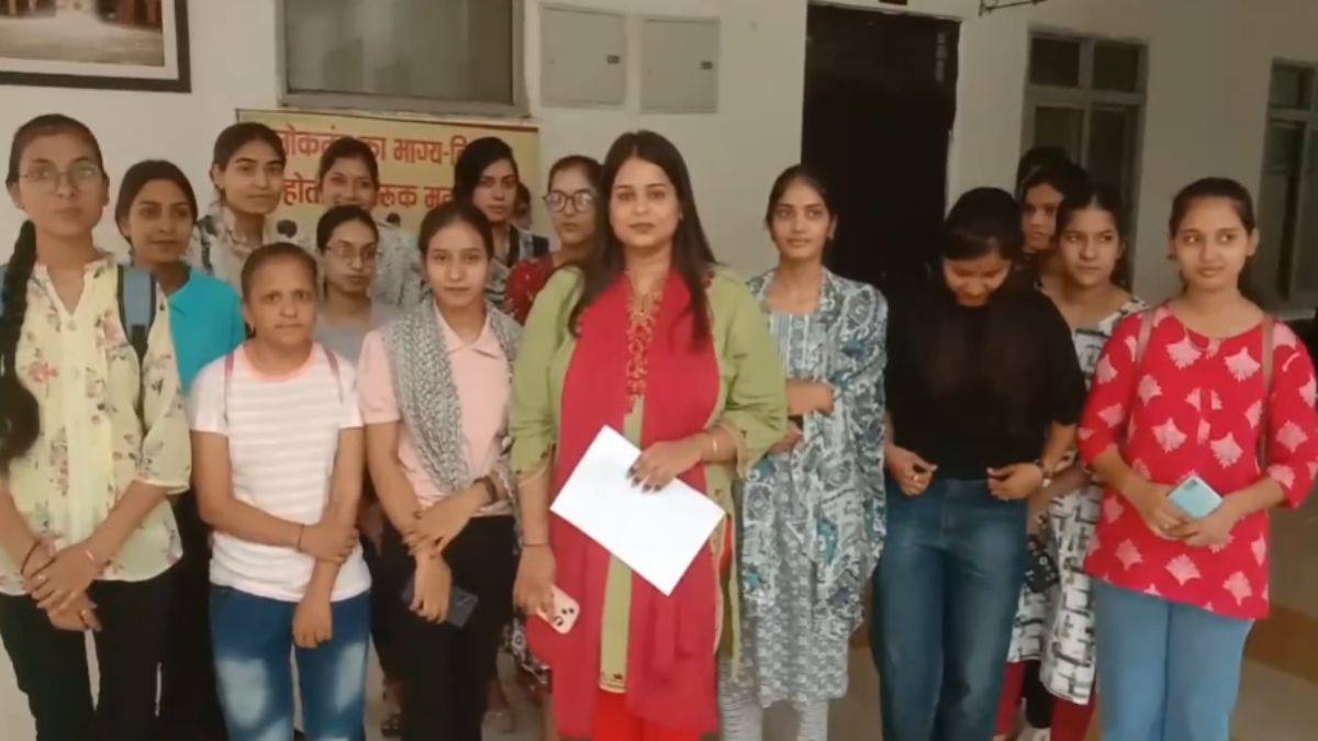 छात्राओं की समस्या का समाधान: अंकसूची में किया गया संशोधन, यूनिवर्सिटी ने इस सब्जेक्ट में दिए थे जीरो नंबर