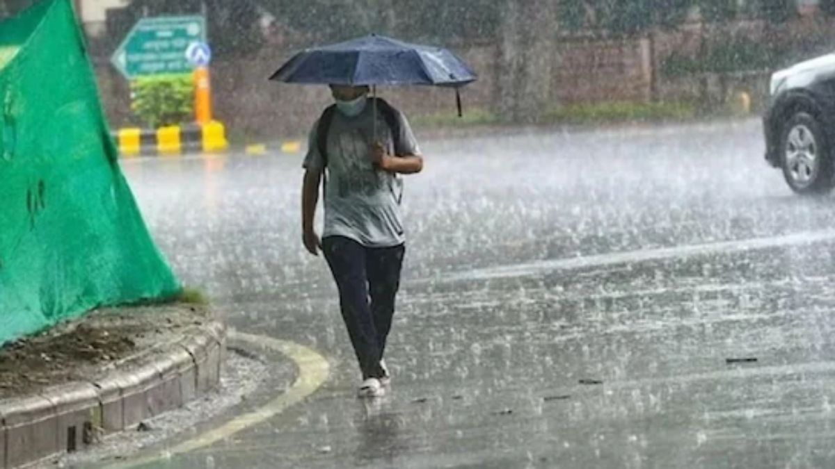 MP Weather Update: 40 से अधिक शहरों में बरसेंगे बादल, गरज-चमक के साथ चलेगी आंधी, जानिए आपके शहर में कैसे रहेगा मौसम