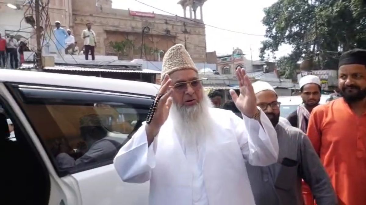 ऑल इंडिया इमाम आर्गेनाइजेशन के चीफ MP पहुंचेः इलियासी बोले- यह समय सवाल उठाने का नहीं सहयोग का, ऑपरेशन सिंदूर और विपक्ष को लेकर कही ये बात…