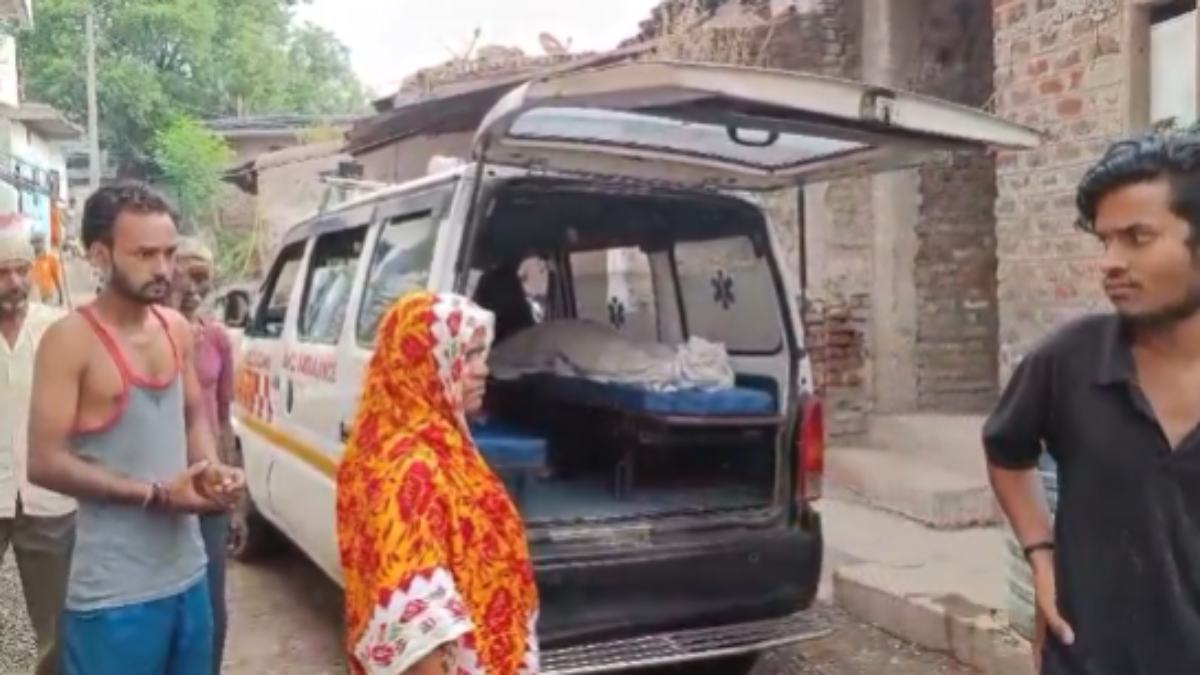 दूषित पानी पीने से सैकड़ों लोग बीमार: इलाज के दौरान एक महिला ने तोड़ा दम, सरपंच-सचिव समेत उपयंत्री को नोटिस