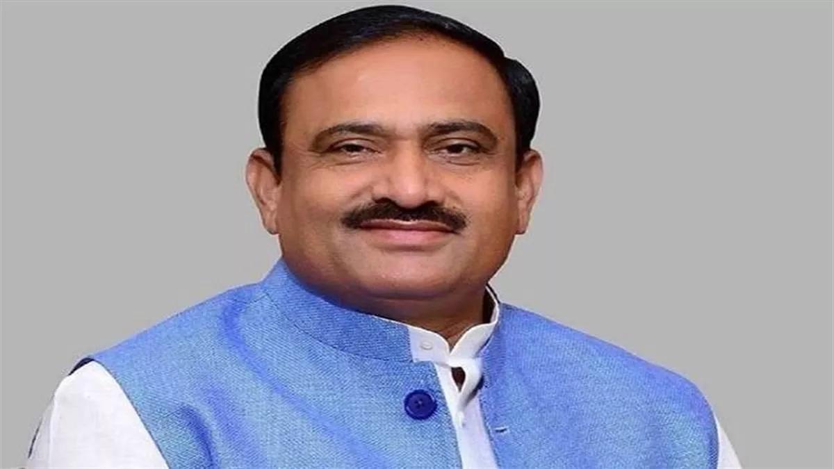 ‘कांग्रेसी-भाजपाई रात में मेरे खिलाफ षड्यंत्र रचते हैं’, पूर्व मंत्री भूपेंद्र सिंह ने आखिर क्यों कही ये बात?