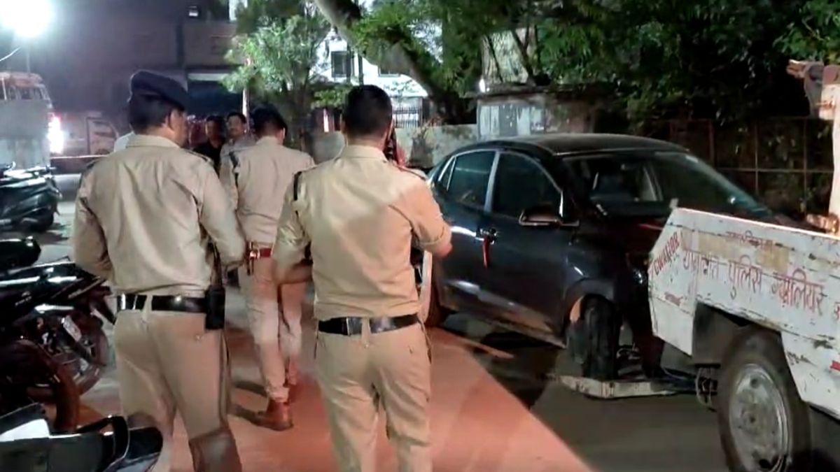 विधायक की कार स्टूडेंट्स की कार से टकराईः विवाद के बाद पुलिस पहुंची और छात्रों की कार को किया जब्त, MLA ने नहीं लिखाई रिपोर्ट