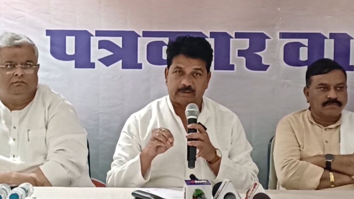 कांग्रेस ने फिर की विजय शाह के इस्तीफे की मांग, डिप्टी CM जगदीश देवड़ा से भी मांगा रिजाइन, कहा- ये हमारे देश की सेना का अपमान