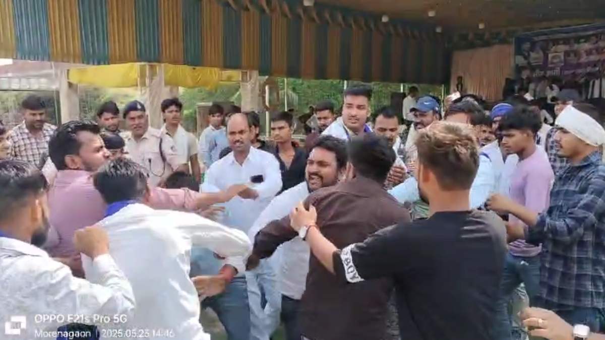 भीम आर्मी की महापंचायत में बवाल: बदमाशों ने फेंके अंडे, प्रदेश अध्यक्ष और जिला अध्यक्ष के साथ झूमा-झपटी,  ये है पूरा मामला