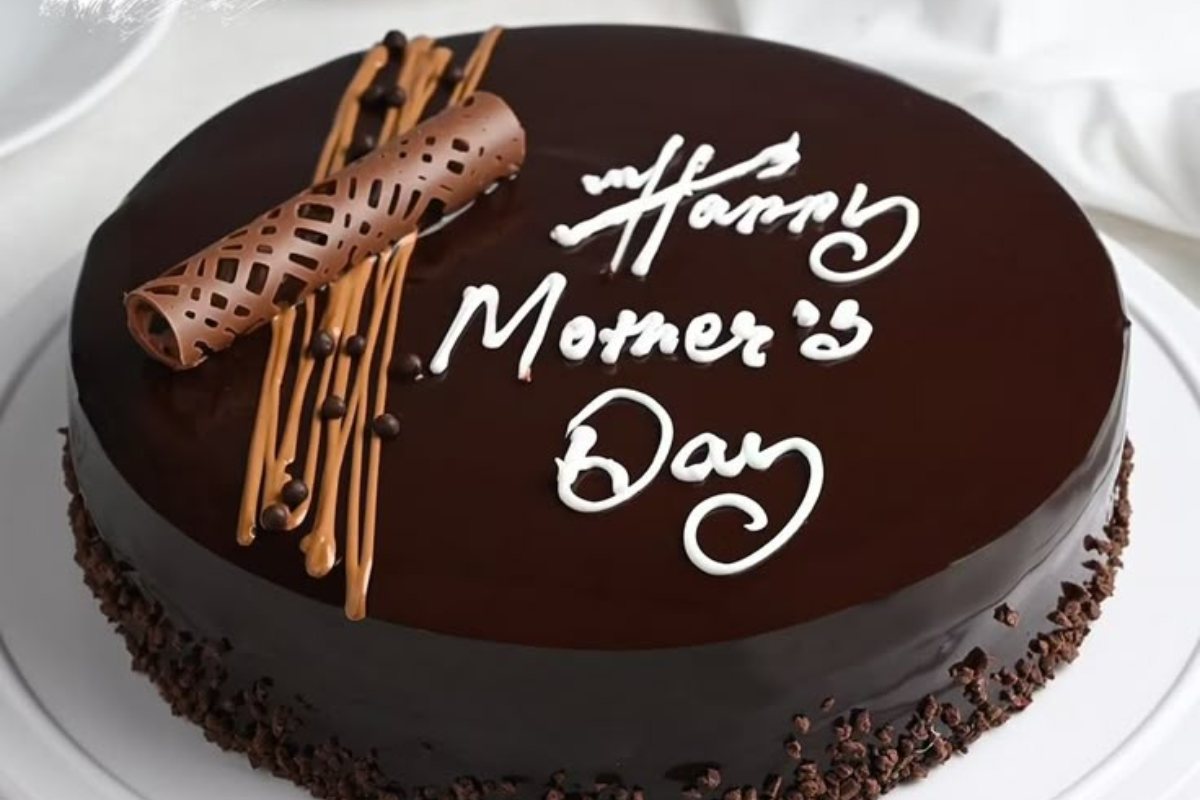 Coffee Brownie Cake Recipe: मदर्स डे पर मम्मी के लिए बनाएं स्वादिष्ट कॉफी ब्राउनी केक, मम्मी को खूब पसंद आएगा ये सरप्राइज…