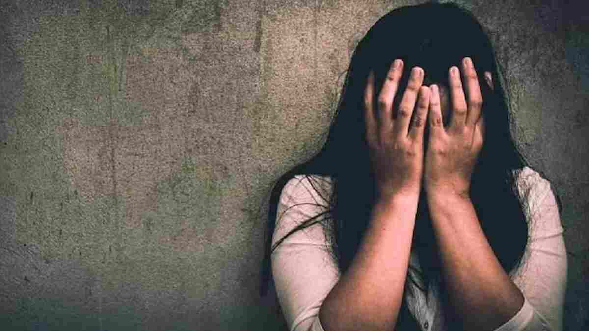 CG Crime : एक्स बॉयफ्रेंड ने किया युवती का रेप, अगवा कर बेल्ट से की पिटाई, आरोपी गिरफ्तार