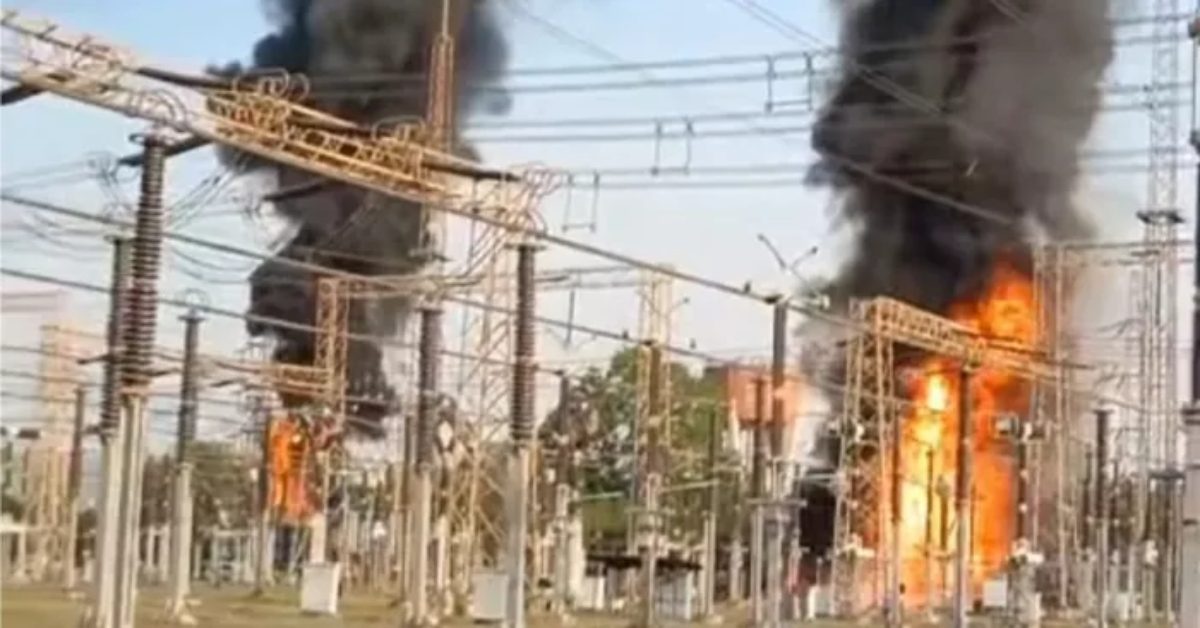सोनभद्र : बीटीपीएस पावर प्लांट के स्विच यार्ड में लगी भीषण आग, 50 करोड़ का नुकसान, बिजली उत्पादन ठप