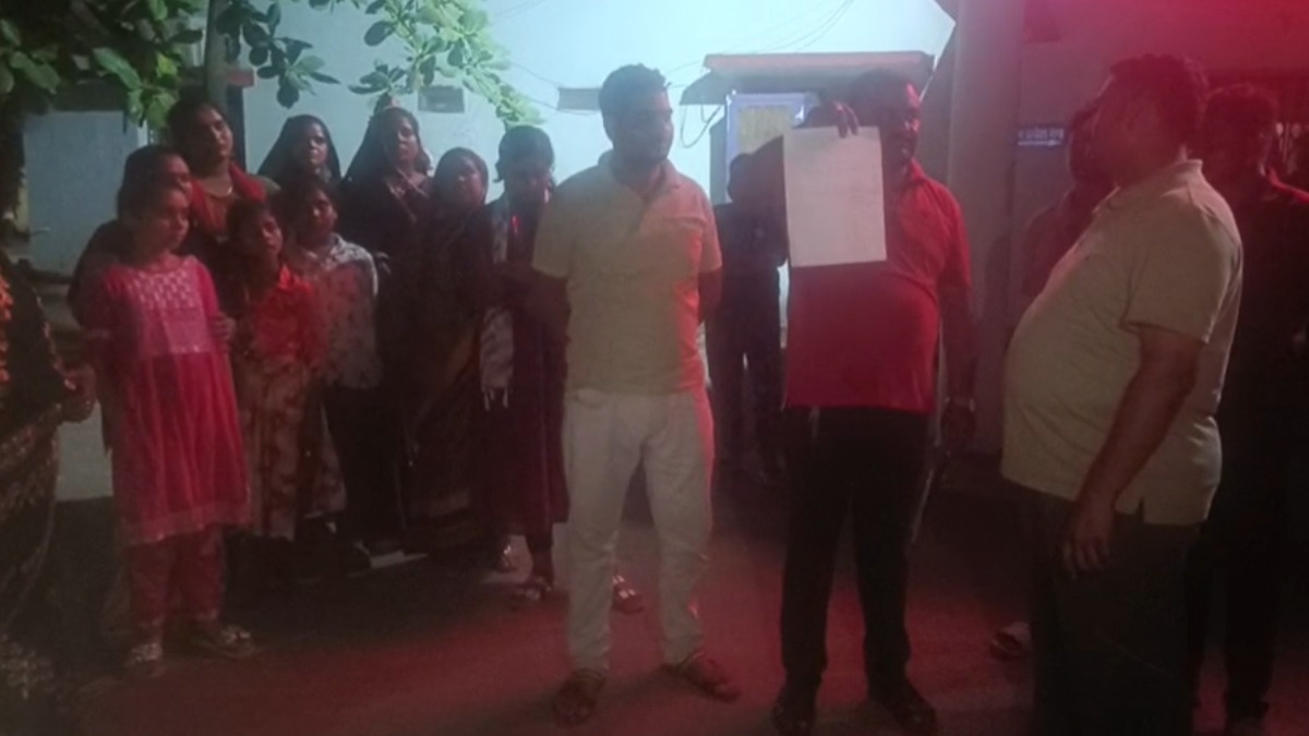 कौन सुनेगा ? कवर्धा का एक गांव, जहां देह व्यापार का छांव… आधी रात एसपी निवास पहुंचे ग्रामीण